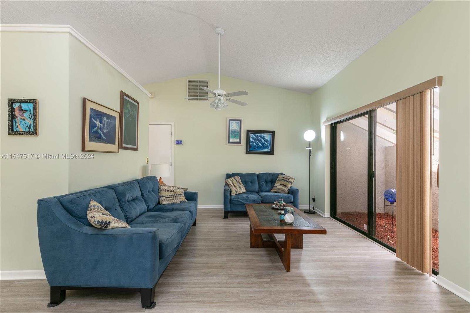 RAMBLEWOOD VILLAS - Residential