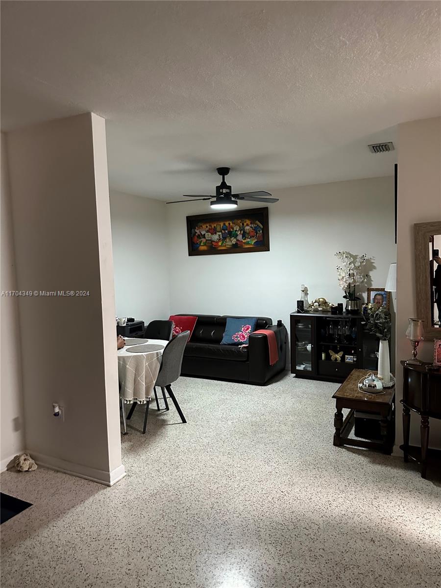 OCOEE PARK - Residential Income