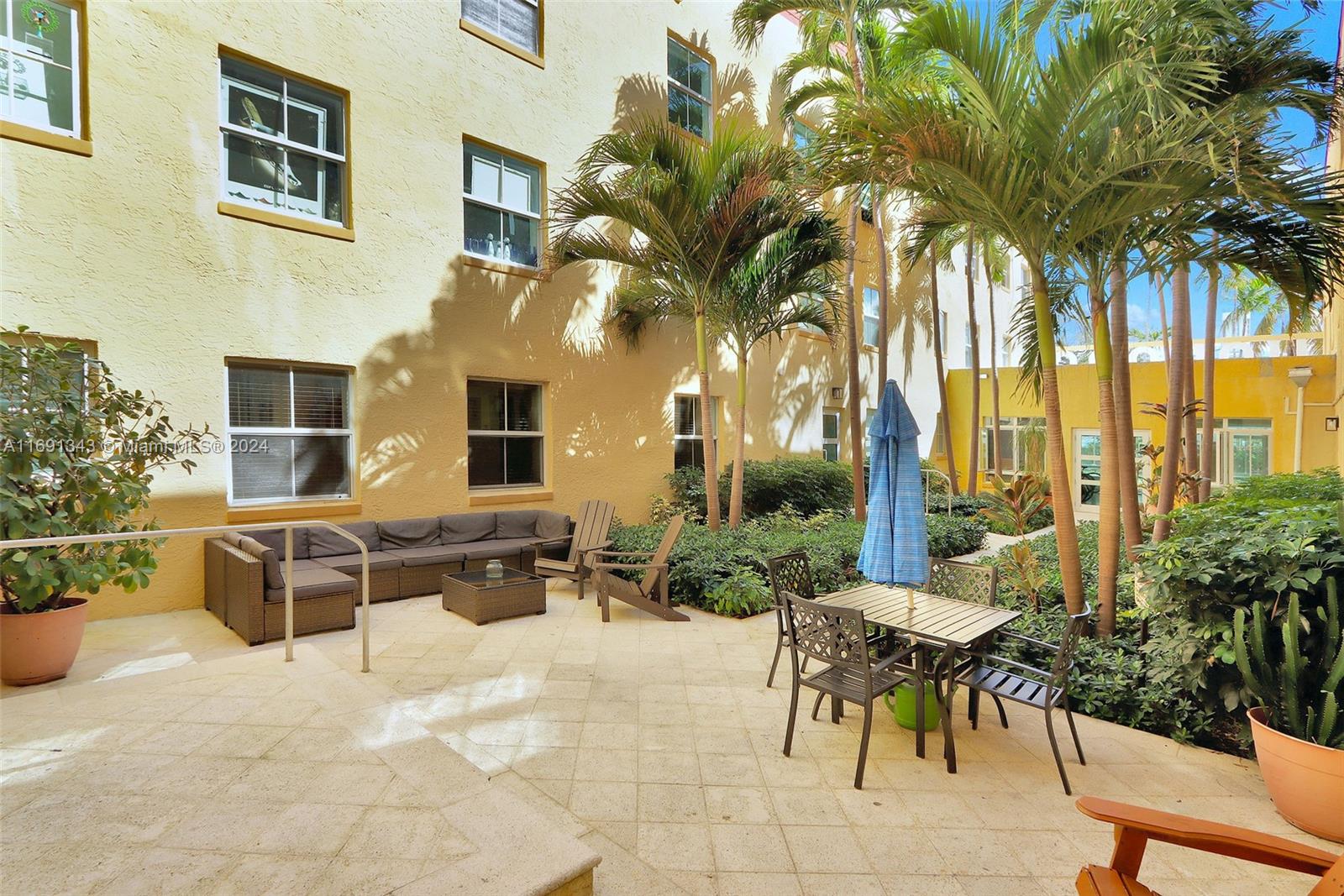THE HABANA CONDO - Residential