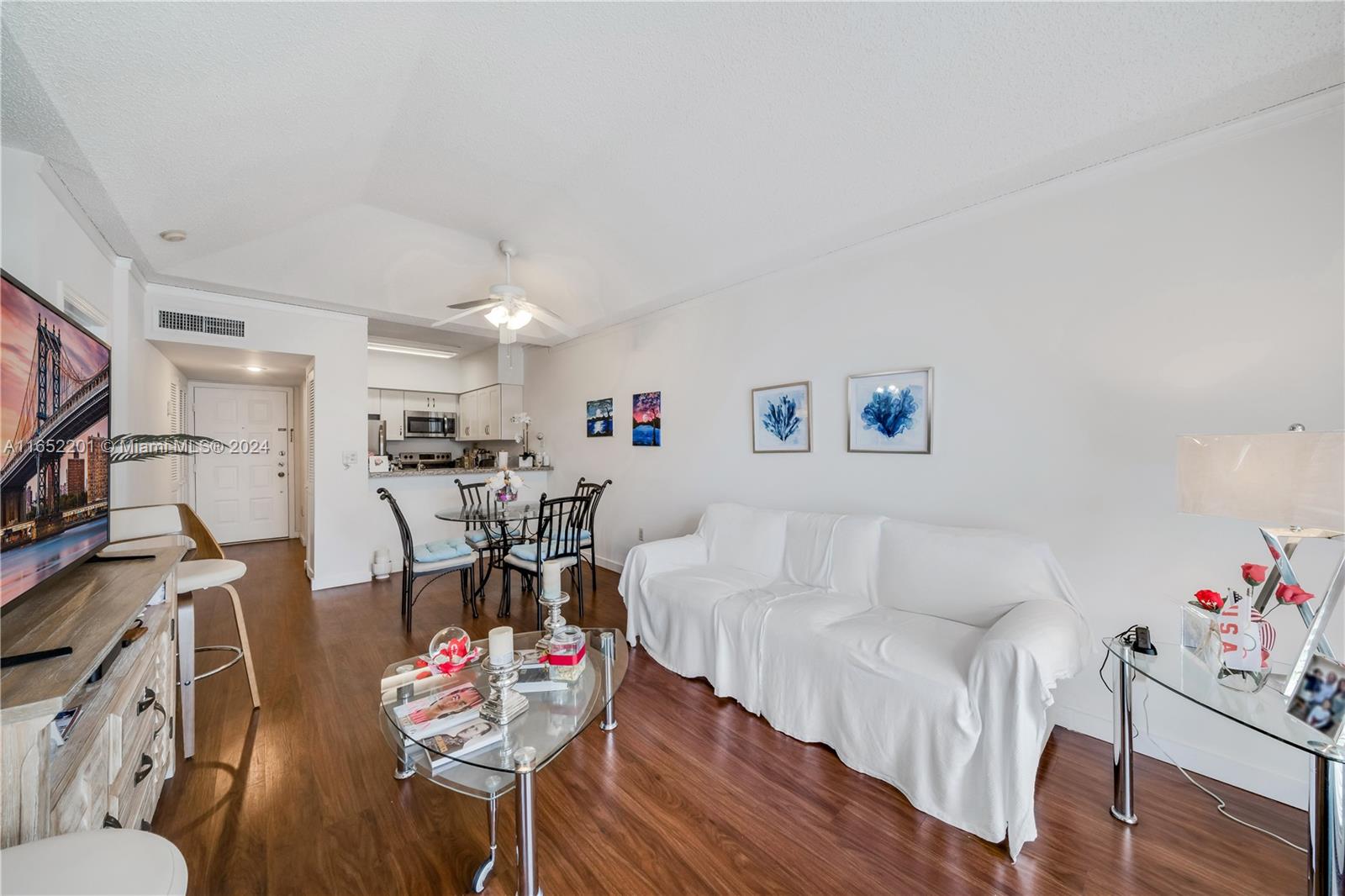 UNIVERSITY INN CONDO - Residential