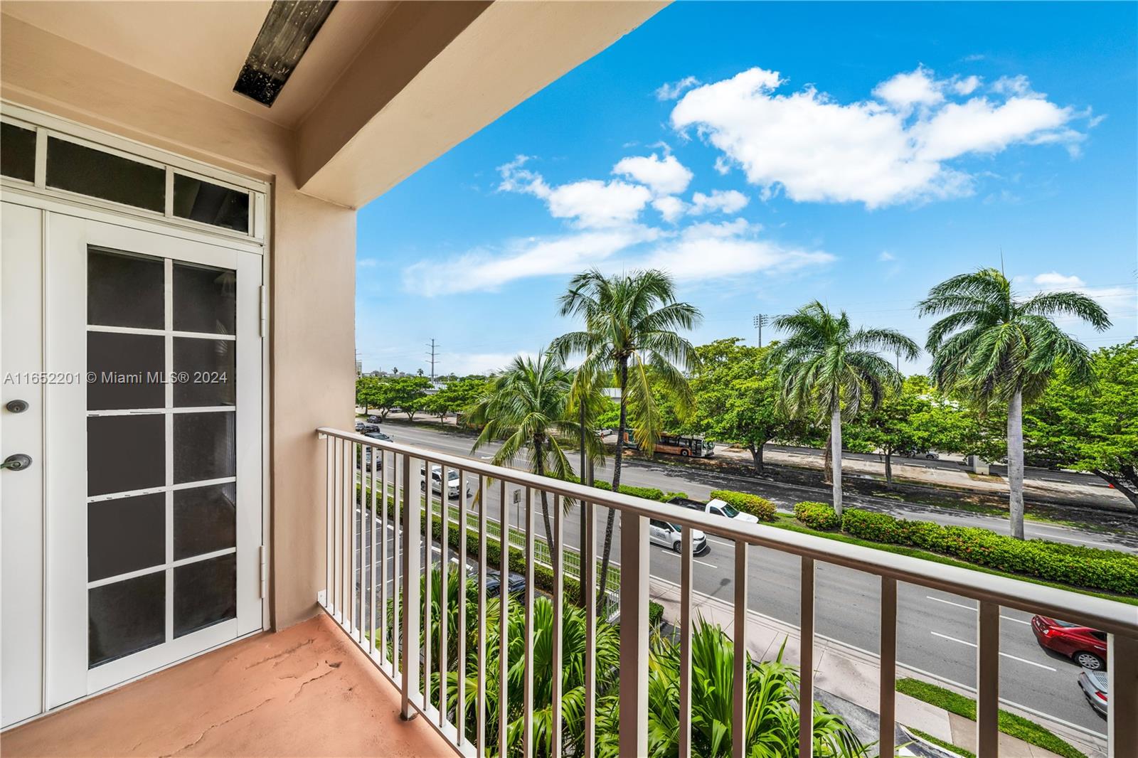 UNIVERSITY INN CONDO - Residential