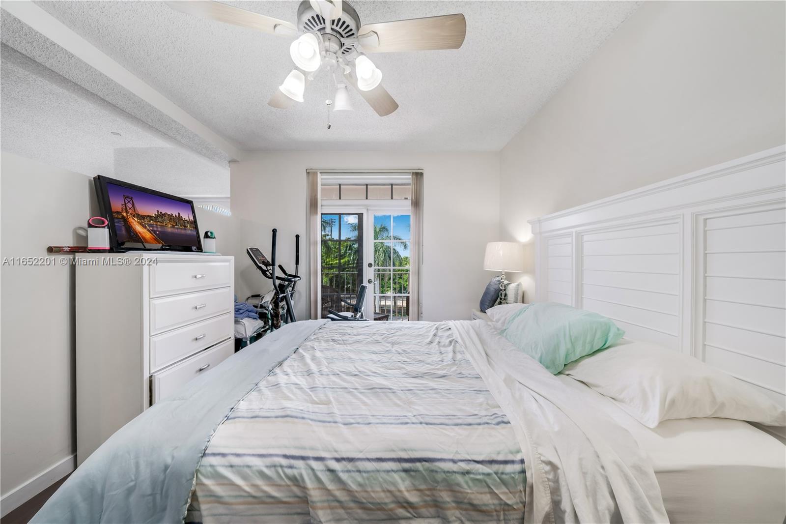 UNIVERSITY INN CONDO - Residential