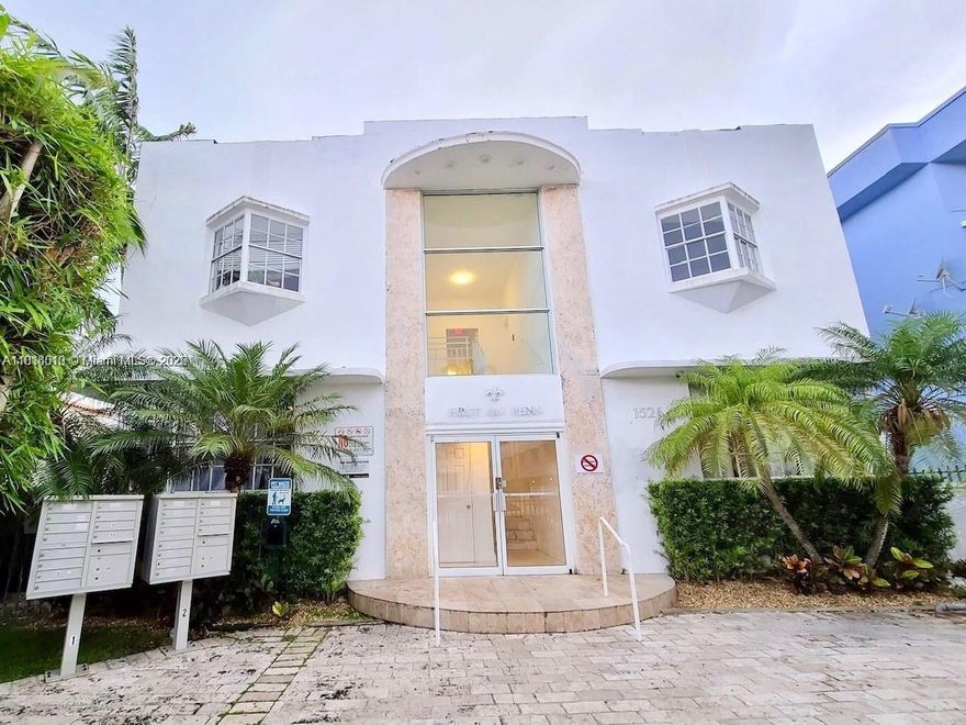 Art Deco Boutique style Partially furnished and remodeled 1 bedroom apartment in Sobe. This first floor RENOVATED residence offers a spacious layout including Kitchen and Bathroom, White Marble Flooring, new central A/C, and Washer and Dryer! Located at First on Penn Building in the heart of Sobe in a Gated and Secure building. Located steps from the Beach and Lincoln Road. Available June 9th, 2025. Easy to show. This apt won’t last!