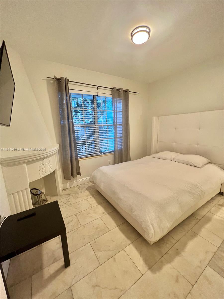FIRST ON PENN CONDO - Residential Lease