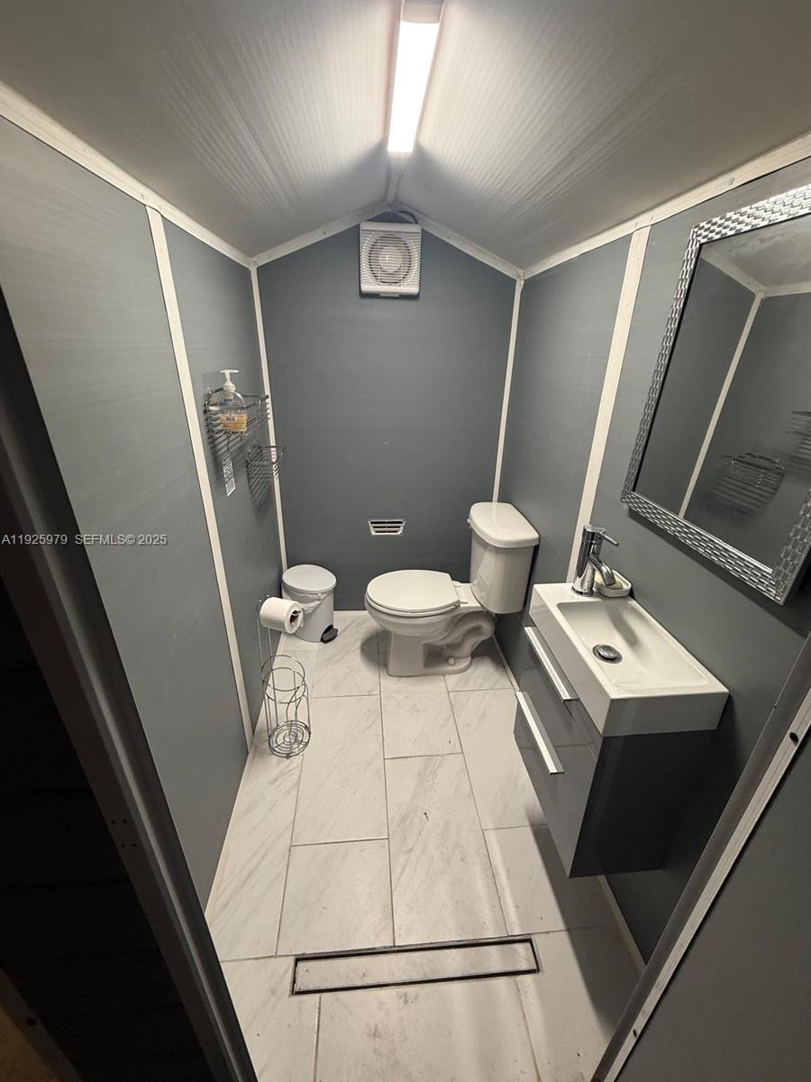 VENETIAN GARDENS-REV - Residential