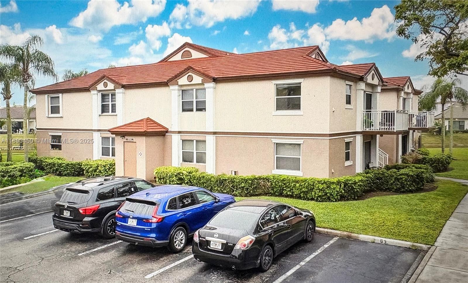 CLUB QUARTERS AT RAINTREE - Residential Lease