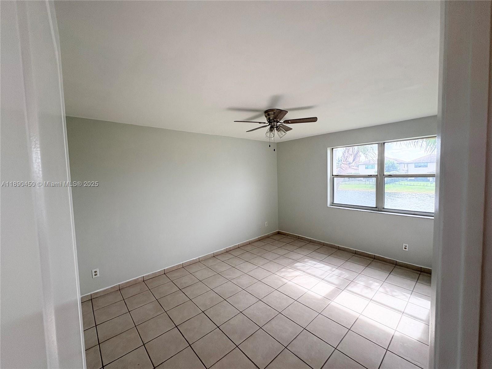 CLUB QUARTERS AT RAINTREE - Residential Lease