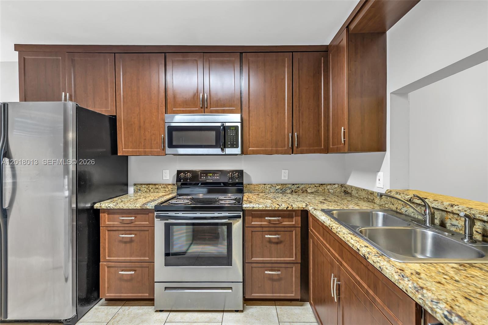 DELRAY OAKS CONDO - Residential