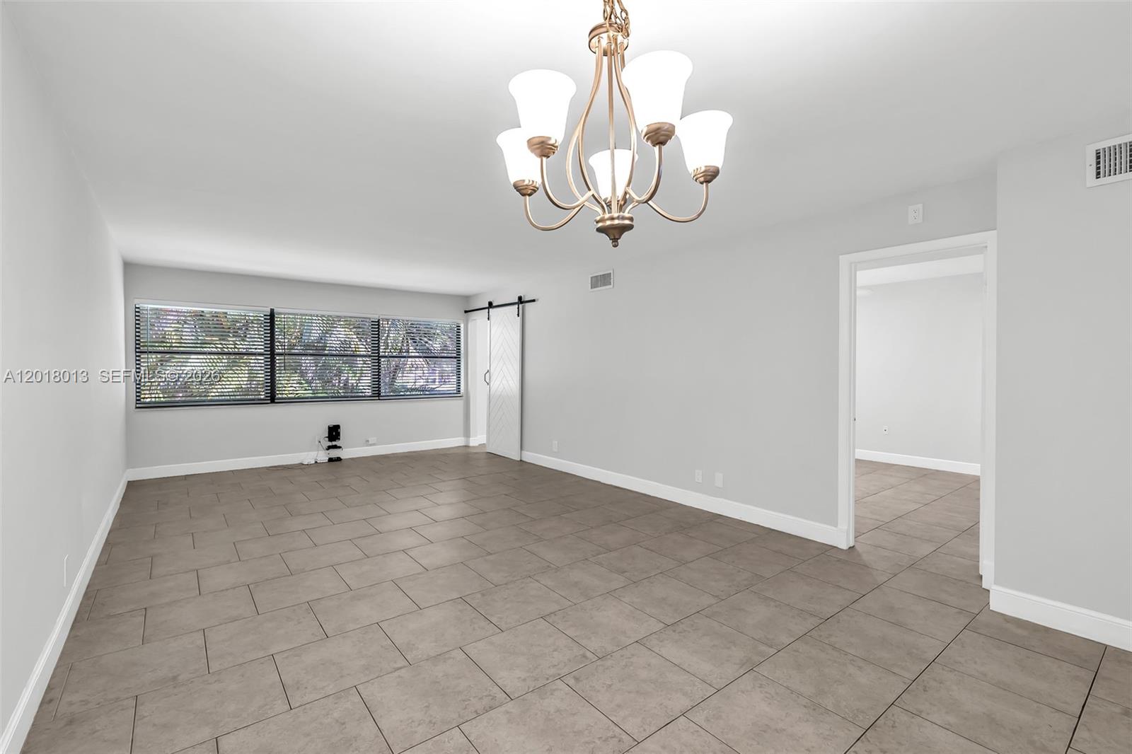 DELRAY OAKS CONDO - Residential