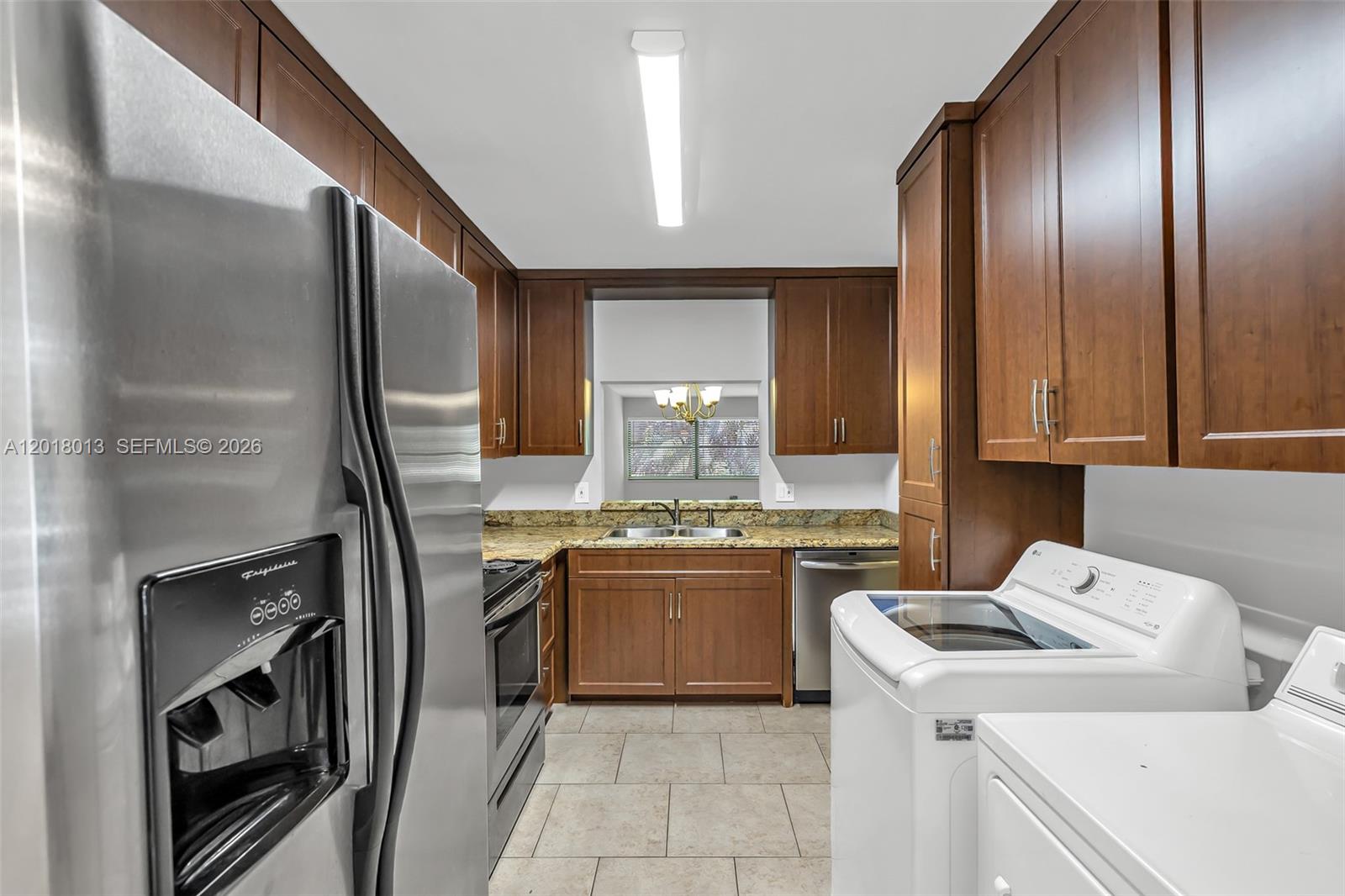 DELRAY OAKS CONDO - Residential