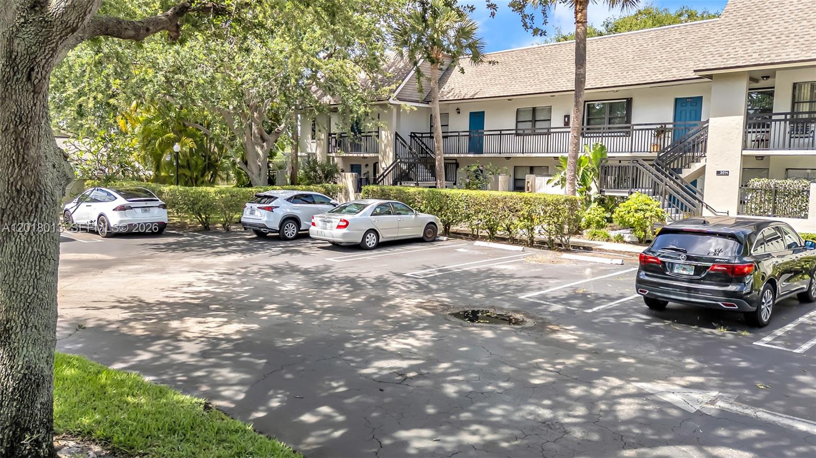 DELRAY OAKS CONDO - Residential