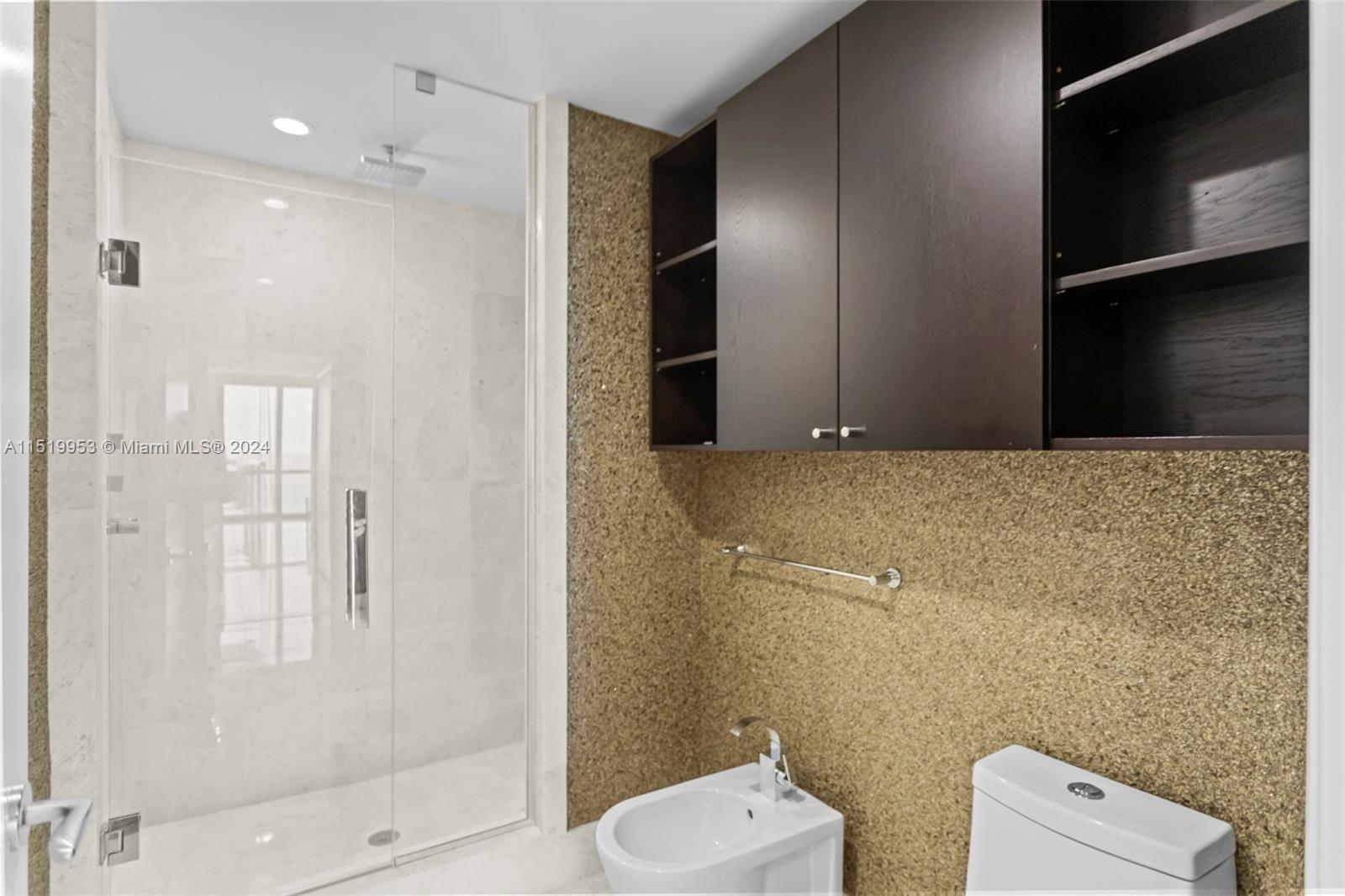 JADE OCEAN CONDO - Residential Lease