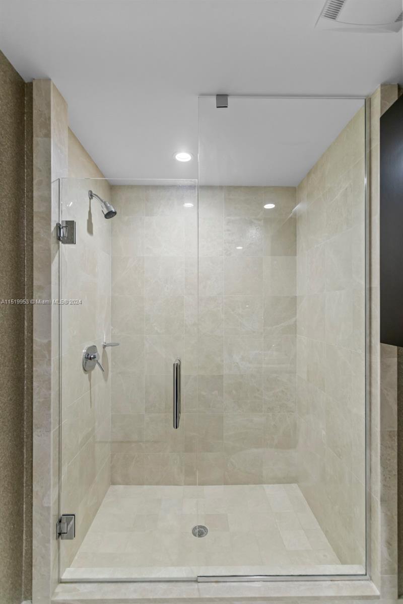 JADE OCEAN CONDO - Residential Lease