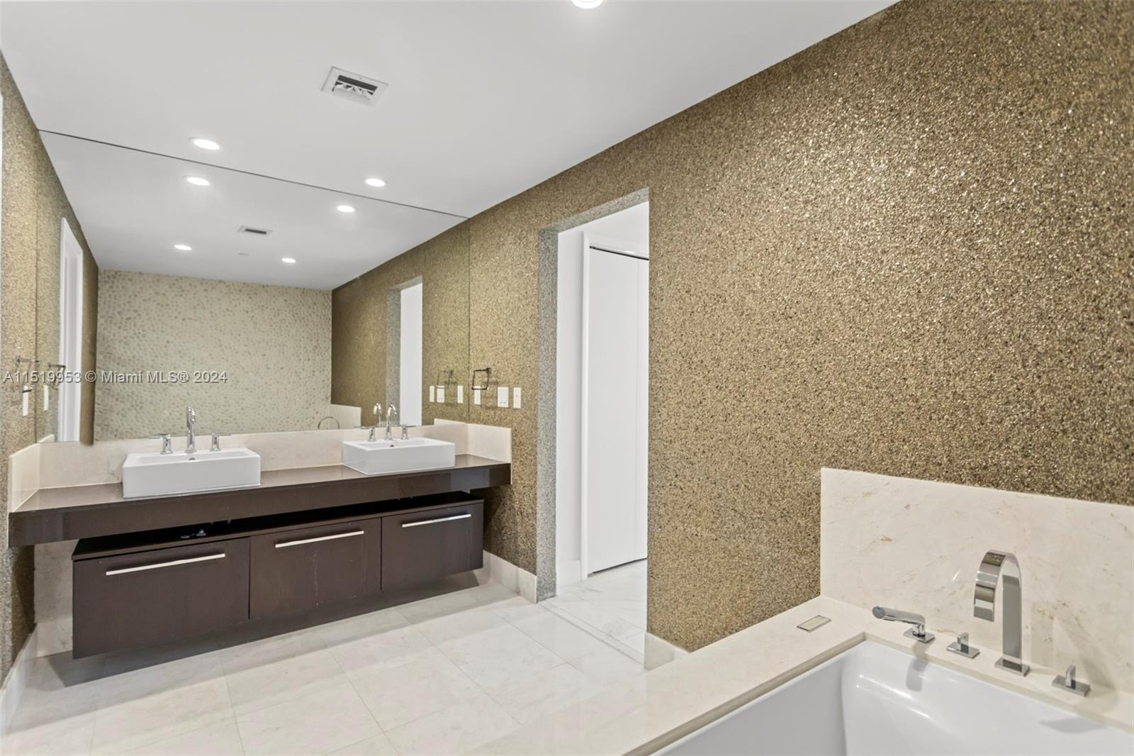 JADE OCEAN CONDO - Residential Lease