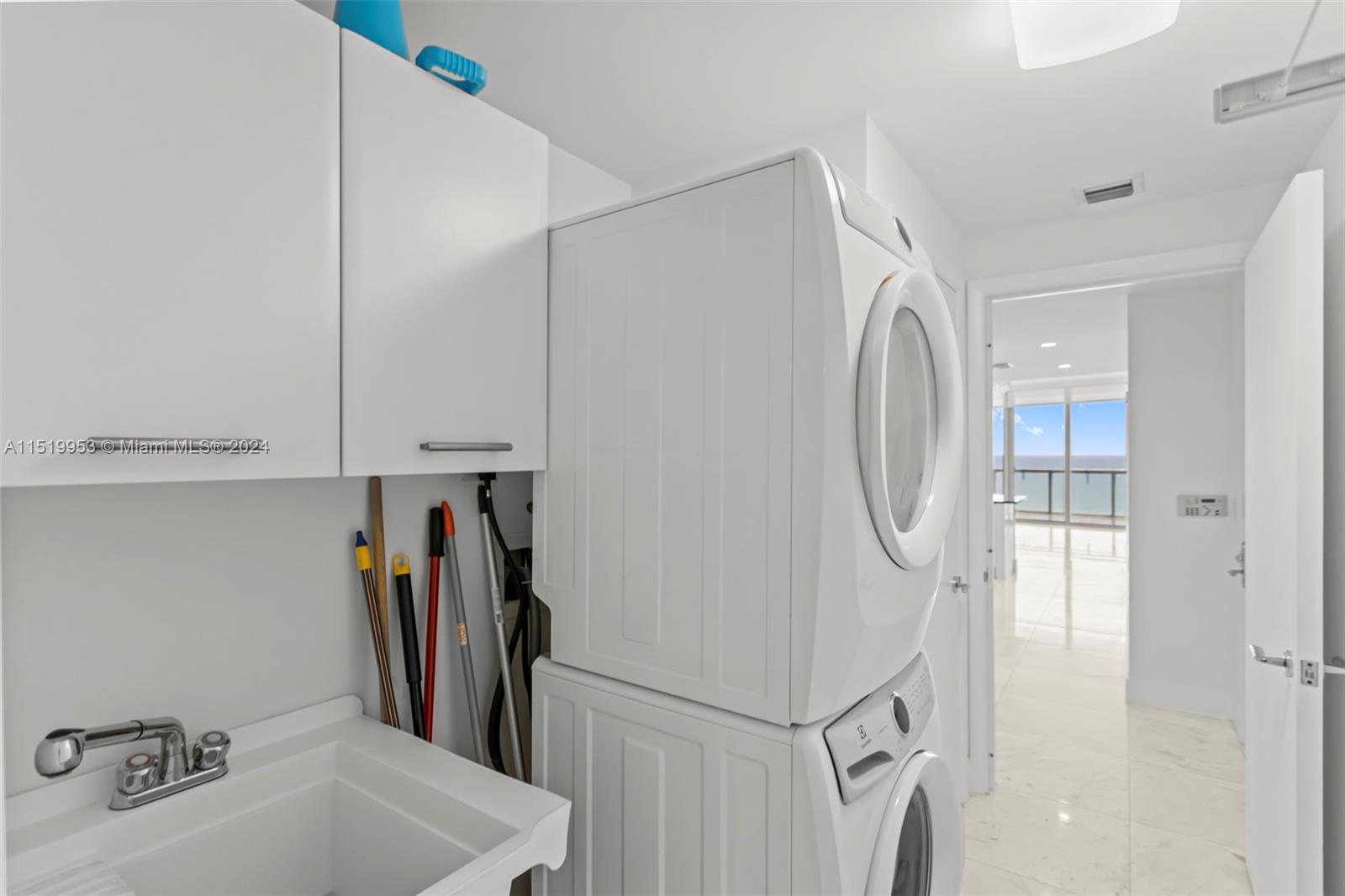 JADE OCEAN CONDO - Residential Lease