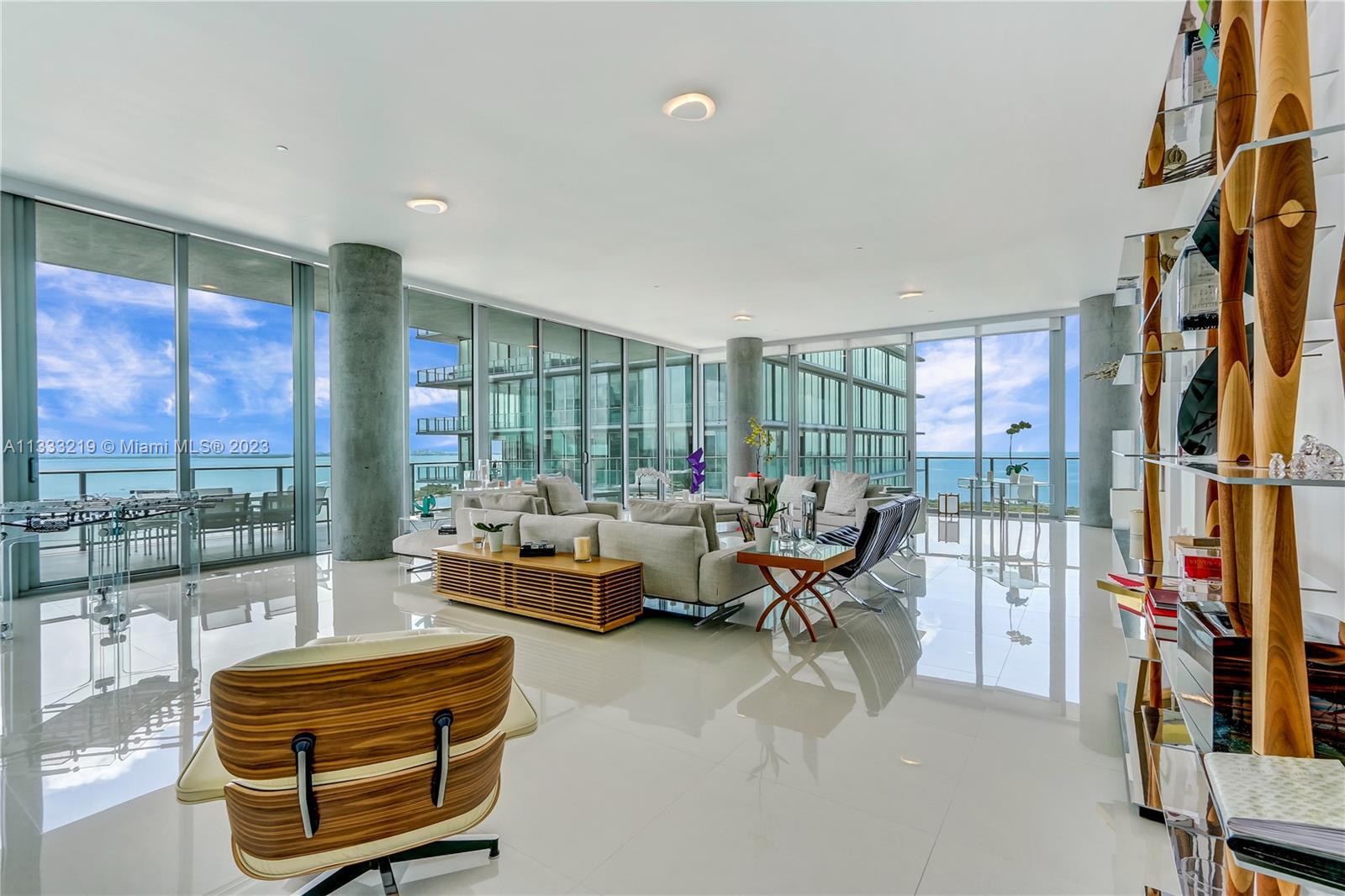 DINNER KEY - Residential