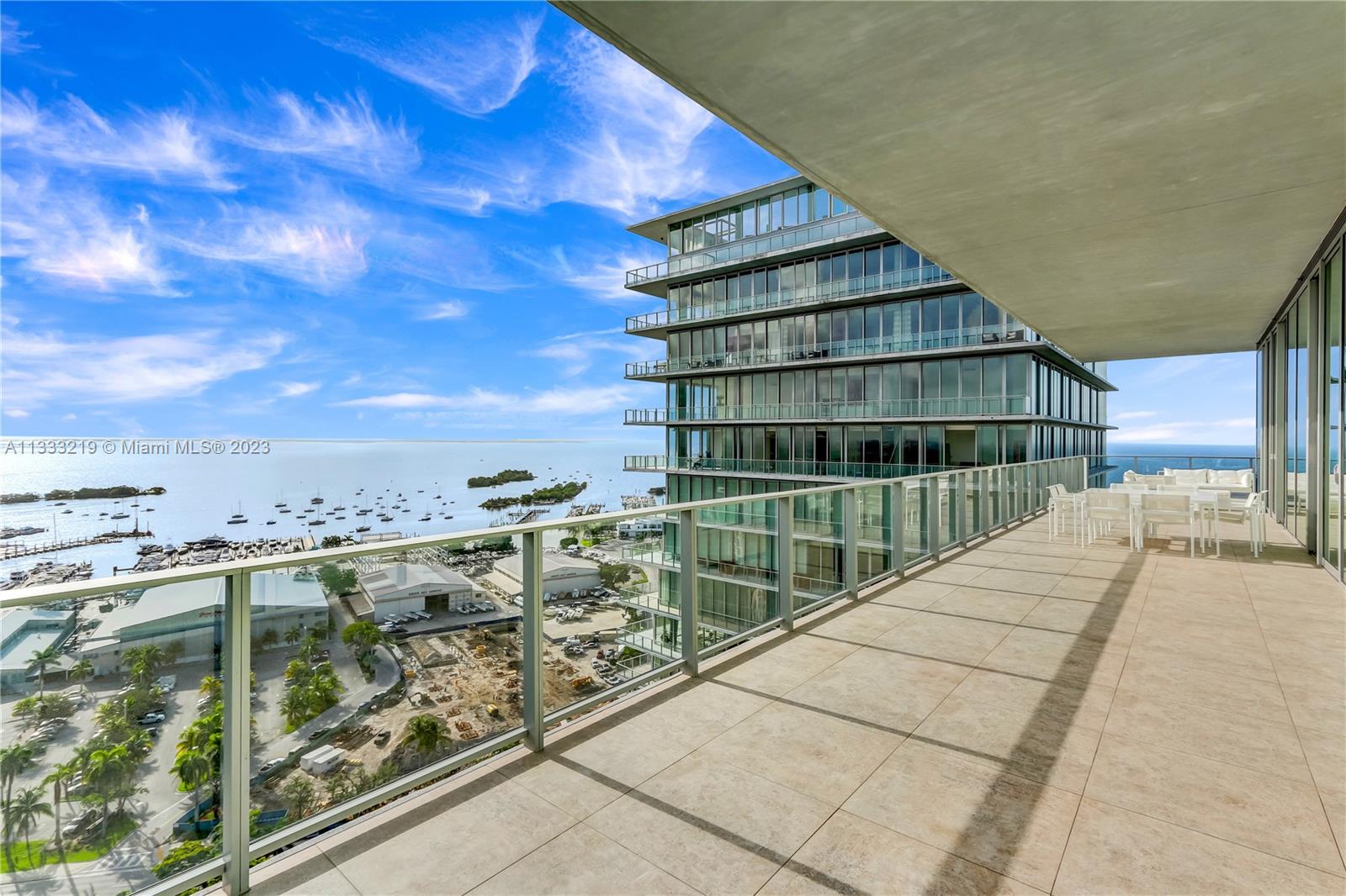 DINNER KEY - Residential