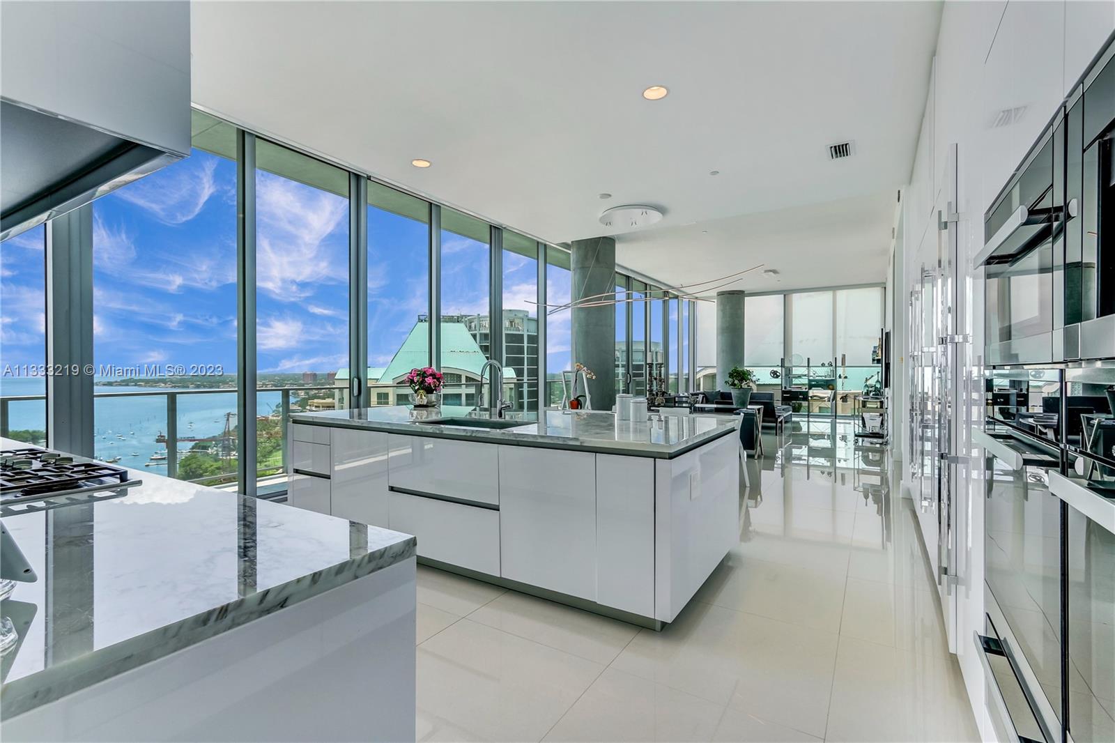 DINNER KEY - Residential