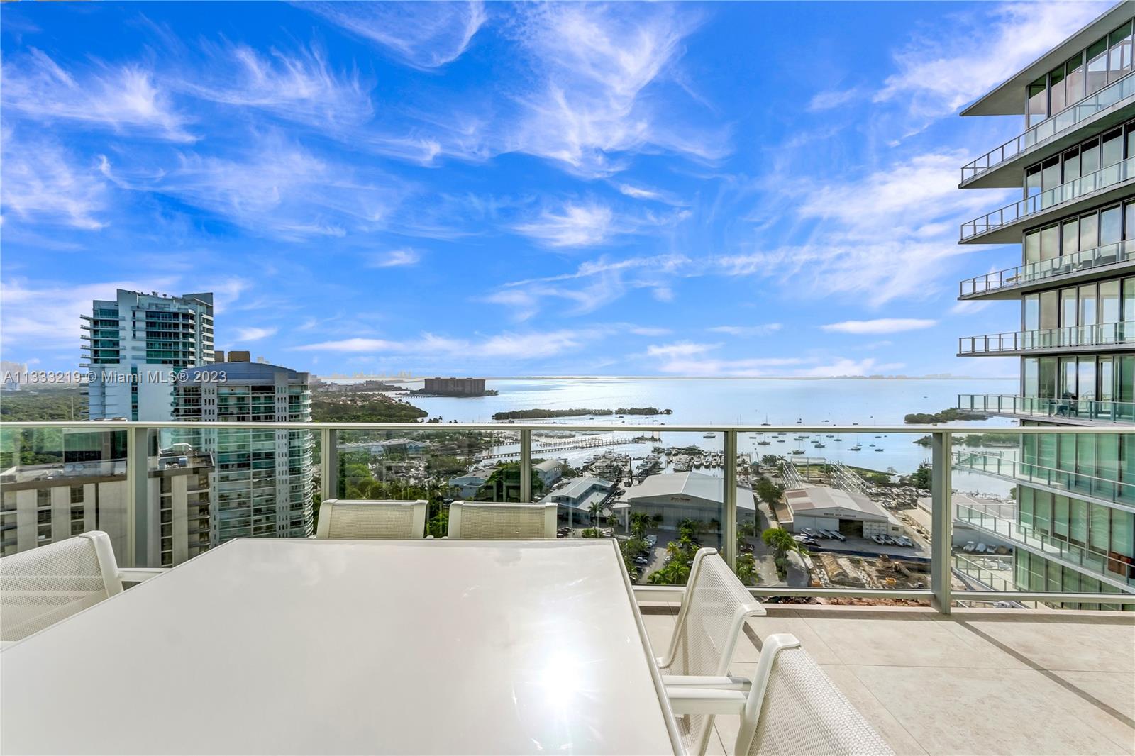 DINNER KEY - Residential