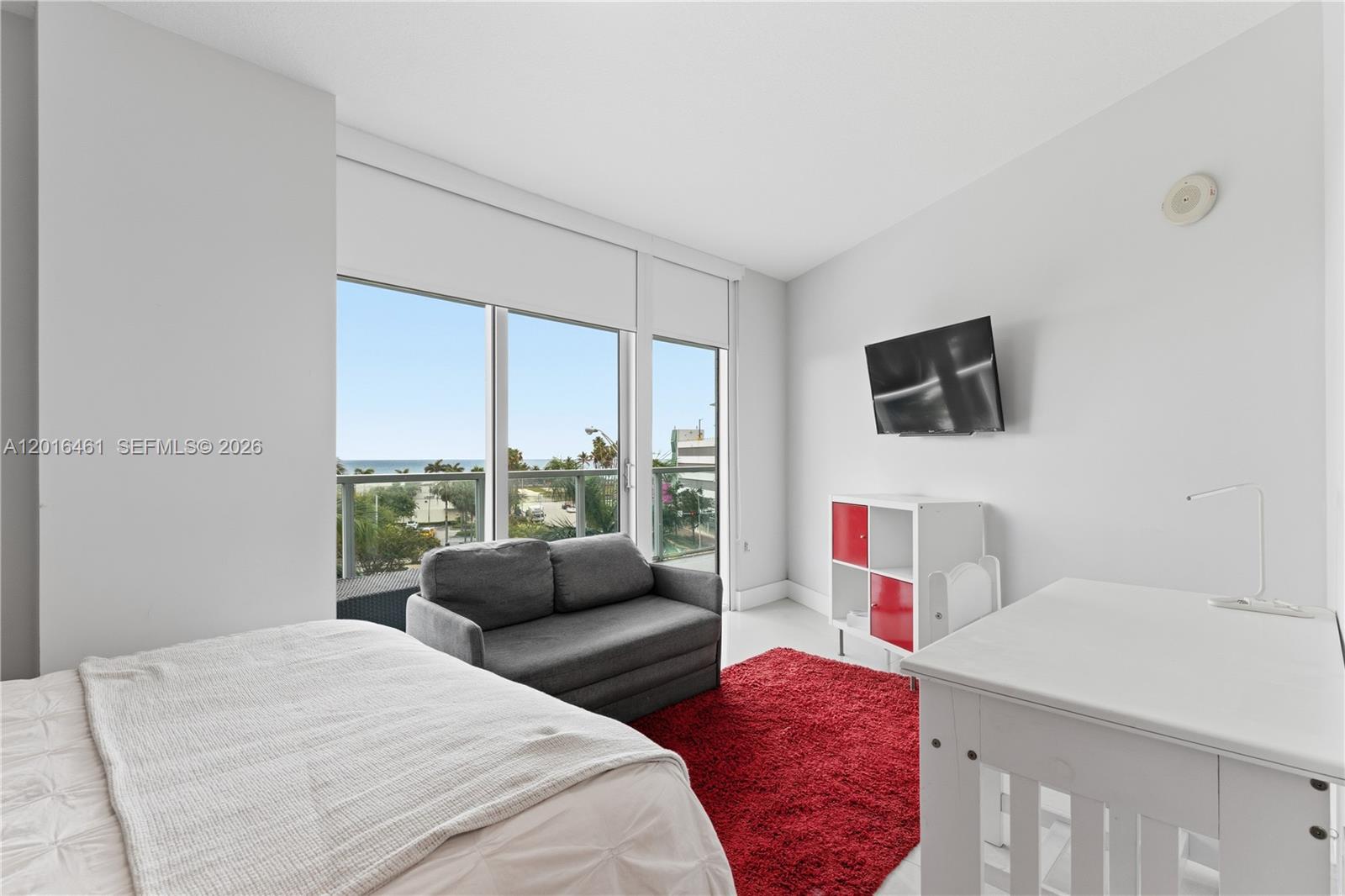 EDEN HOUSE CONDO - Residential Lease