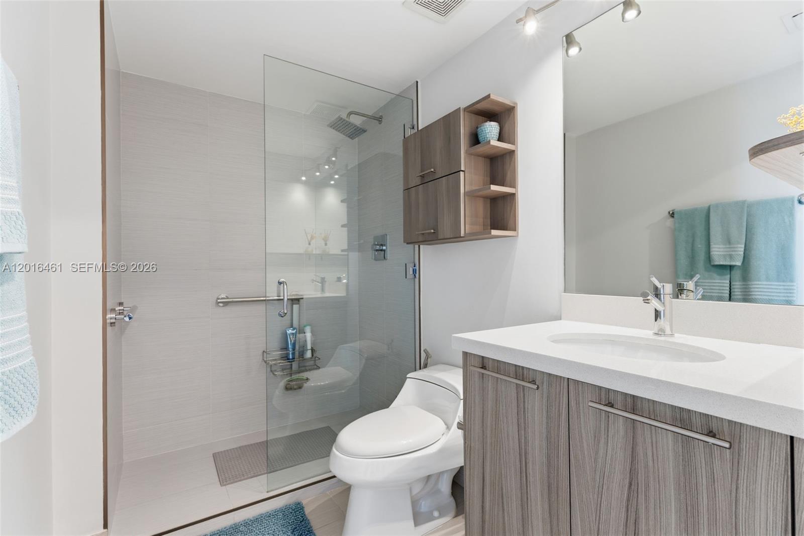 EDEN HOUSE CONDO - Residential Lease