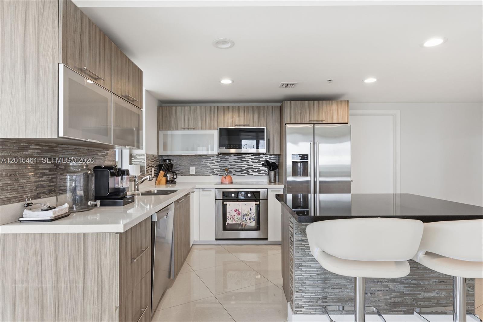 EDEN HOUSE CONDO - Residential Lease