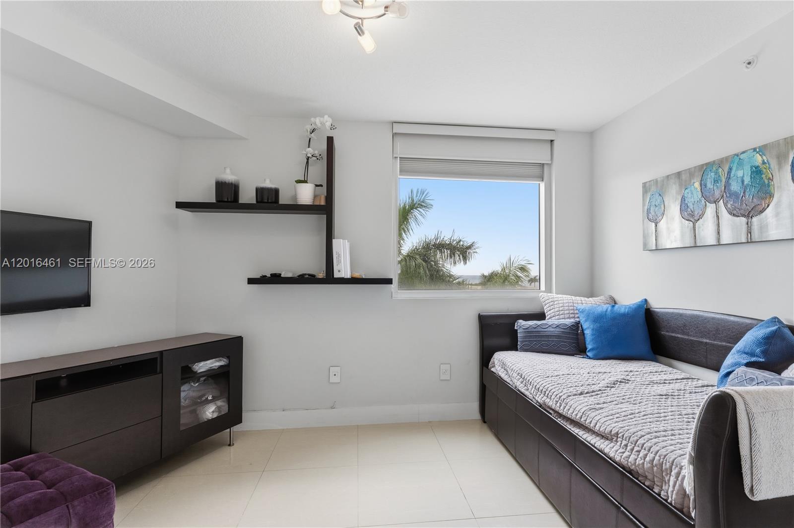 EDEN HOUSE CONDO - Residential Lease