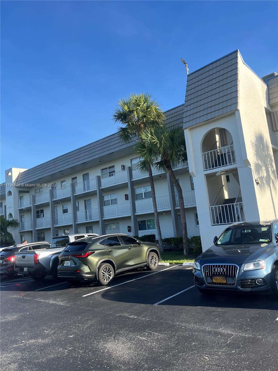 Property for Sale at 8280 Sunrise Lakes Blvd 301, Sunrise, Miami-Dade County, Florida - Bedrooms: 2 
Bathrooms: 2  - $128,000