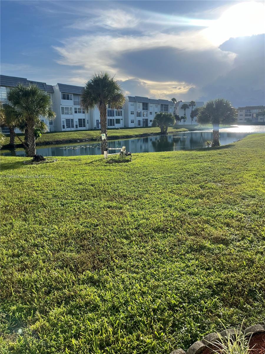 8280 Sunrise Lakes Blvd 301