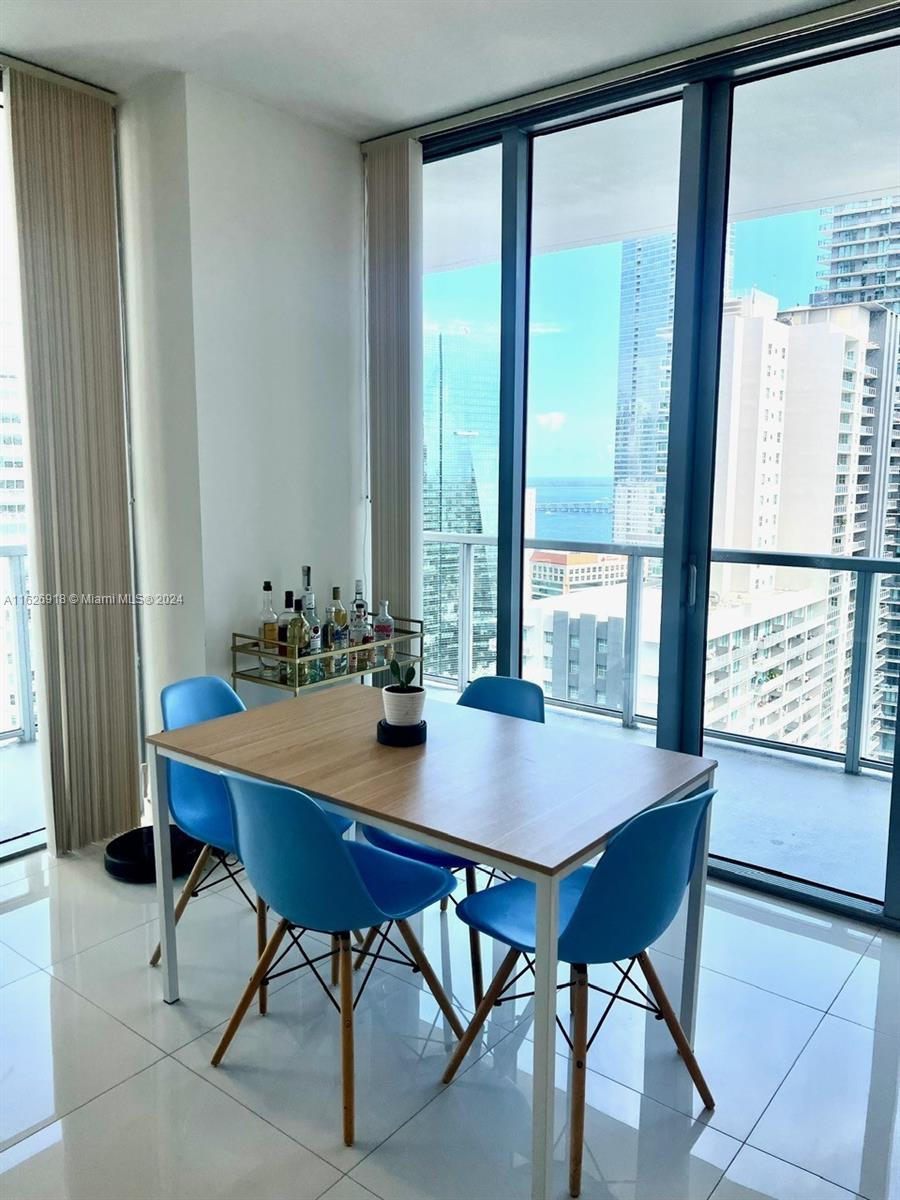 THE AXIS ON BRICKELL II C - Residential Lease