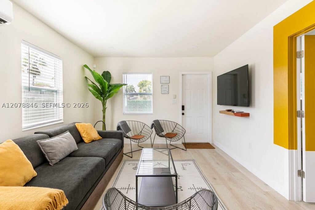 Photo of 1332 NE 5th Ave #1, Fort Lauderdale, FL 33304 (MLS # A12078846)