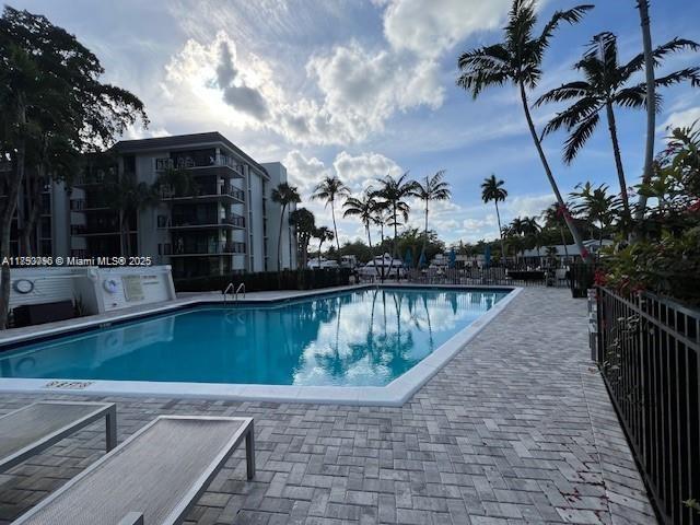 RIVER REACH CONDOMINIUM I - Residential