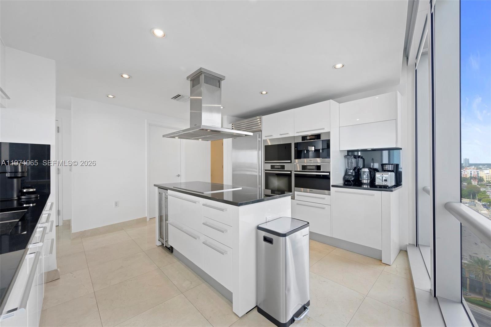 JADE OCEAN CONDO - Residential