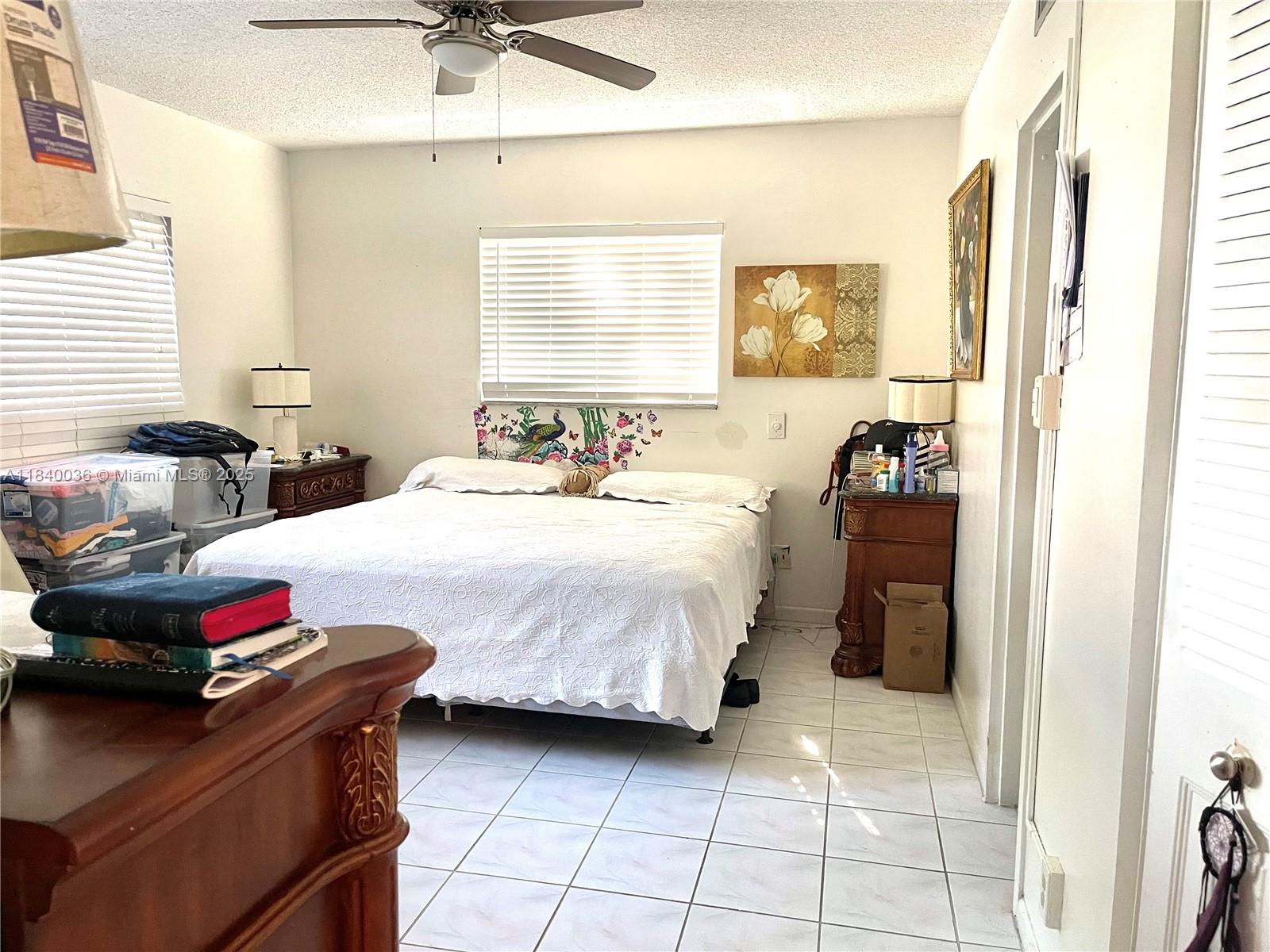 ORIOLE GOLF & TENNIS CLUB - Residential