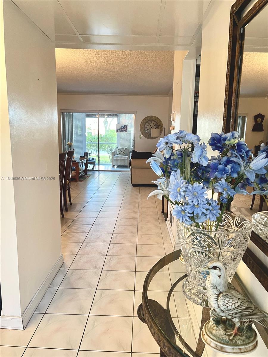 1015 Country Club Dr 109