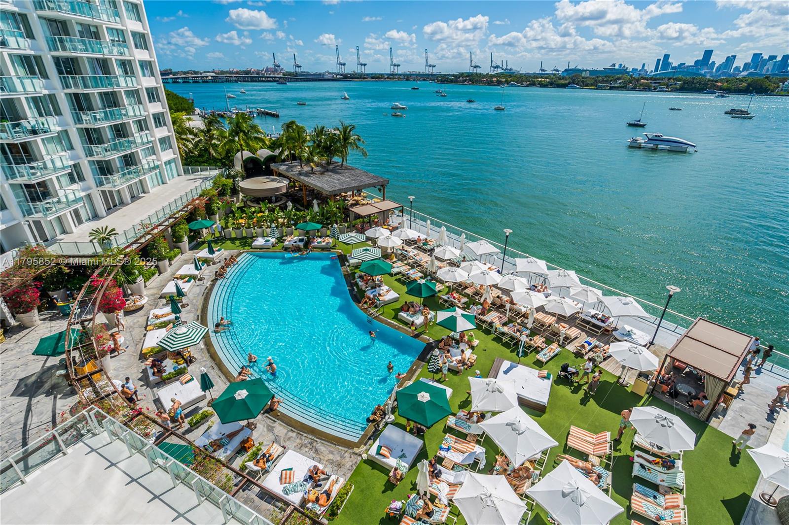 Property for Sale at 1100 West Ave 616, Miami Beach, Miami-Dade County, Florida - Bedrooms: 2 
Bathrooms: 2  - $870,000