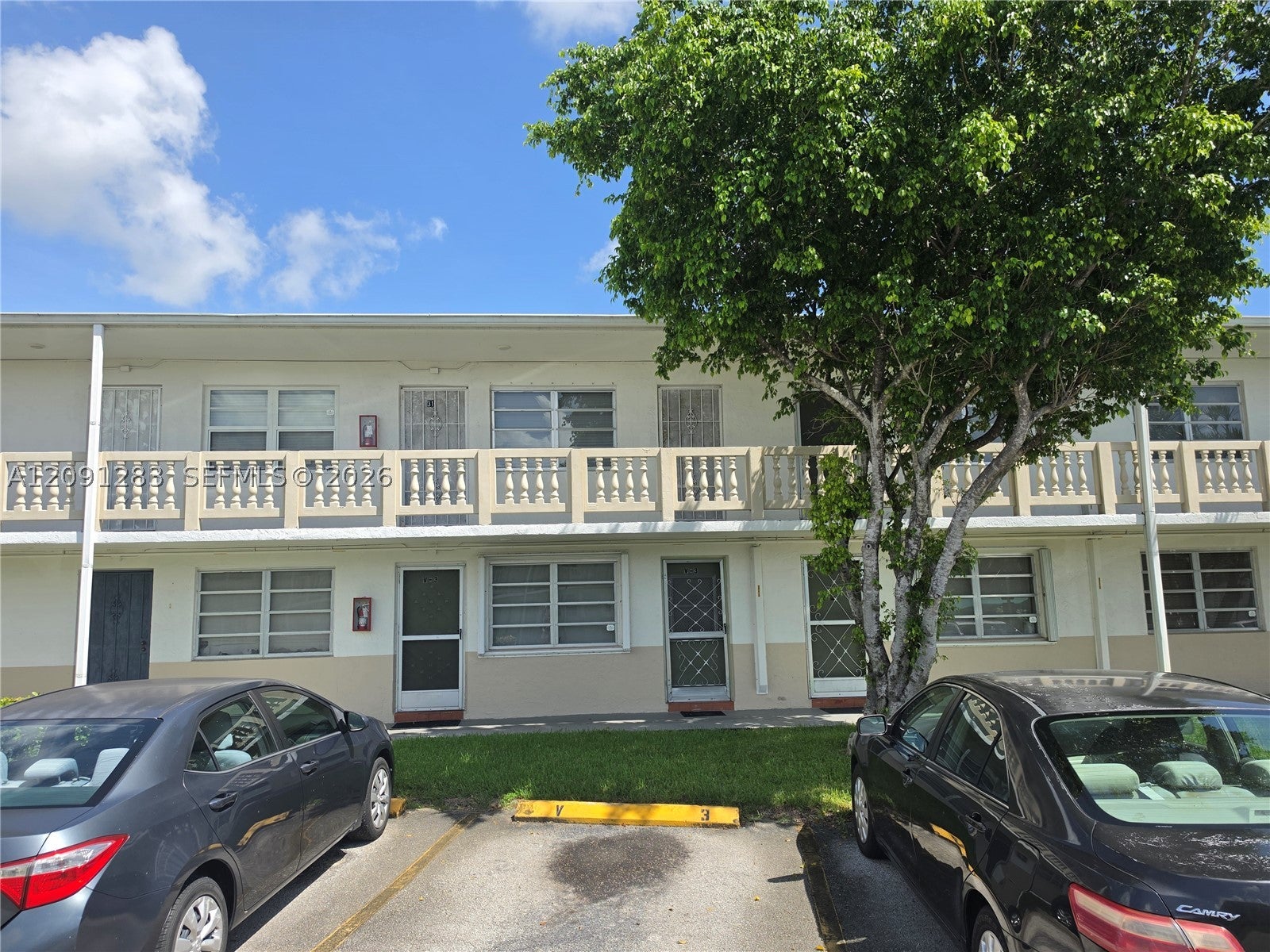 20210 NE 2nd Ave V30