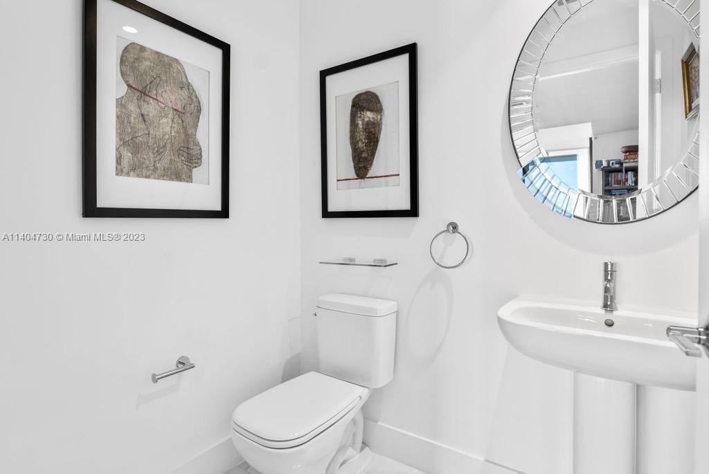 BISCAYNE BEACH CONDO - Residential