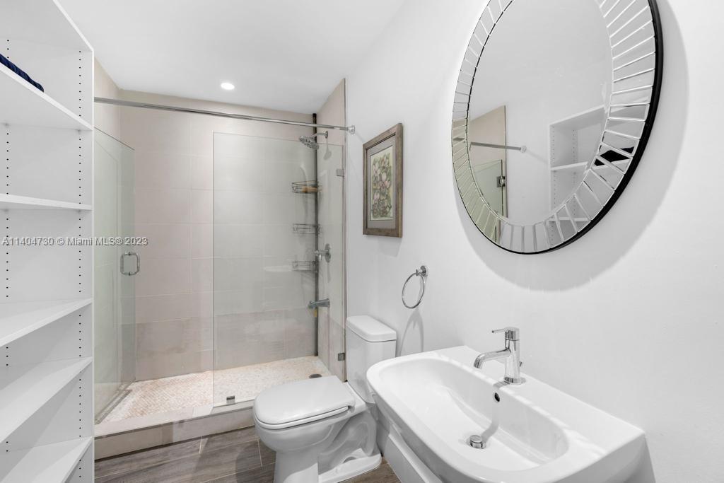 BISCAYNE BEACH CONDO - Residential