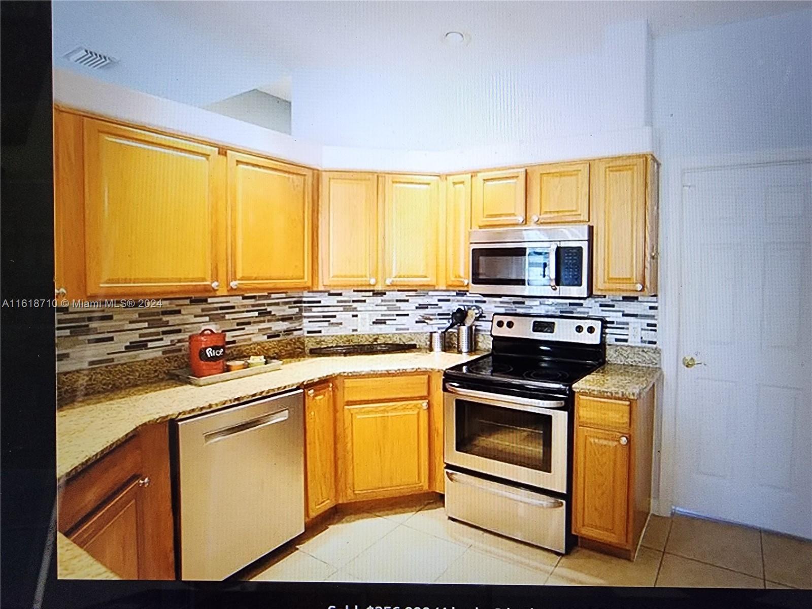 CANOE CREEK LAKES - Residential Lease