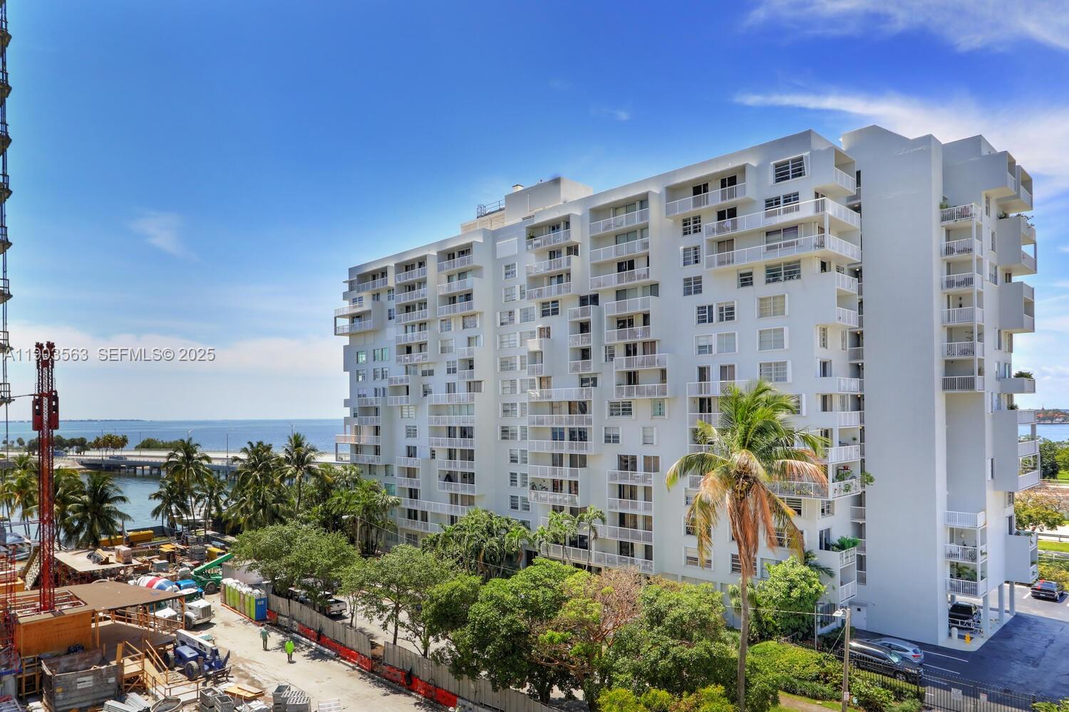 BRICKELL 25 CONDO - Residential