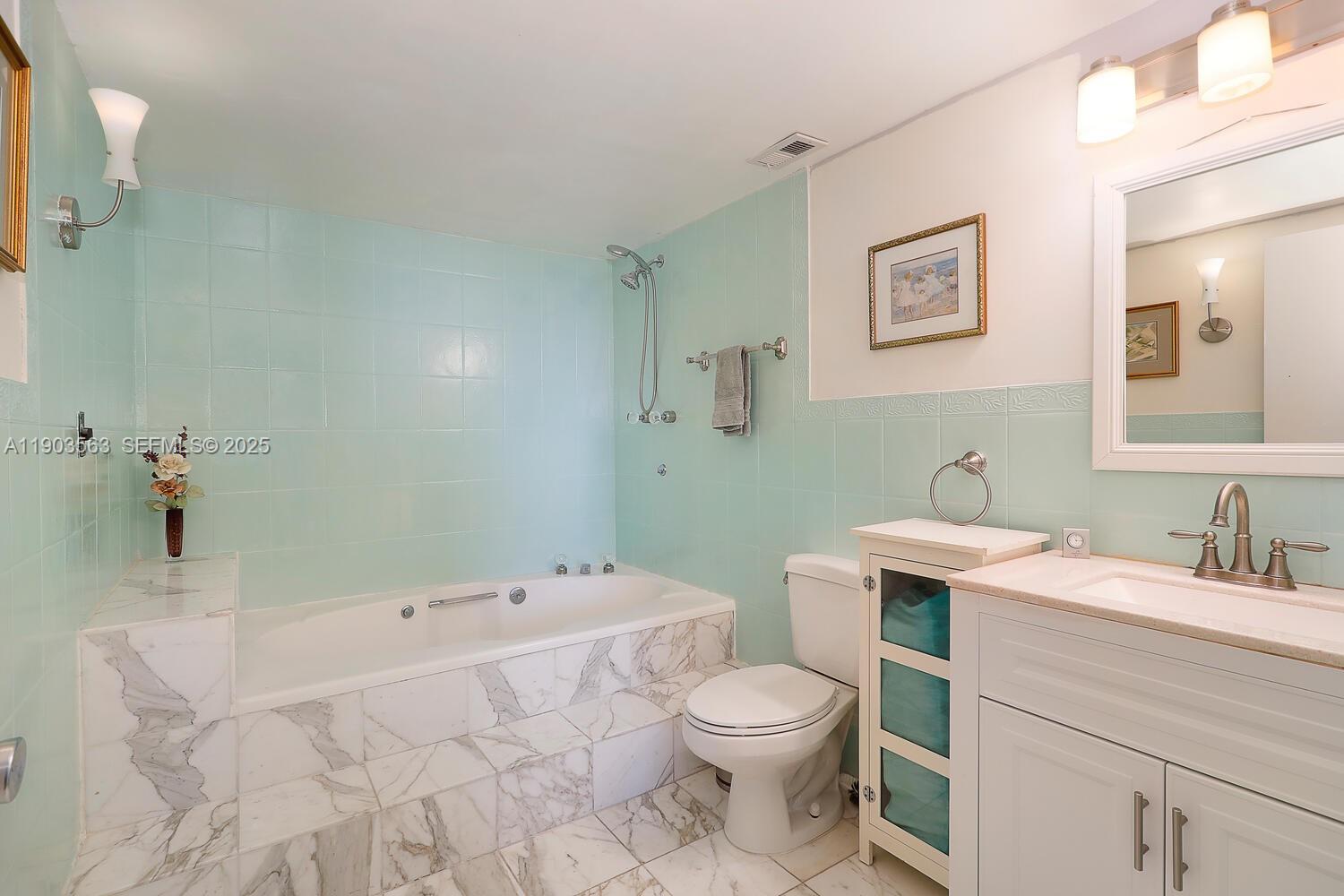 BRICKELL 25 CONDO - Residential