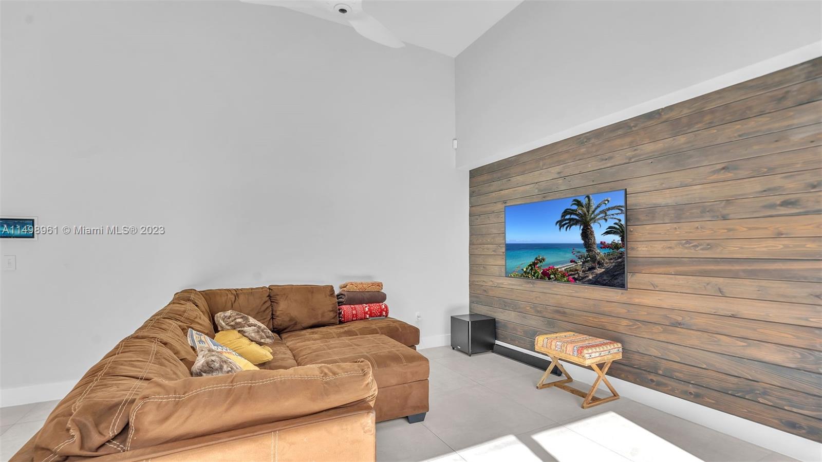 Halls Add 1-134 D - Residential