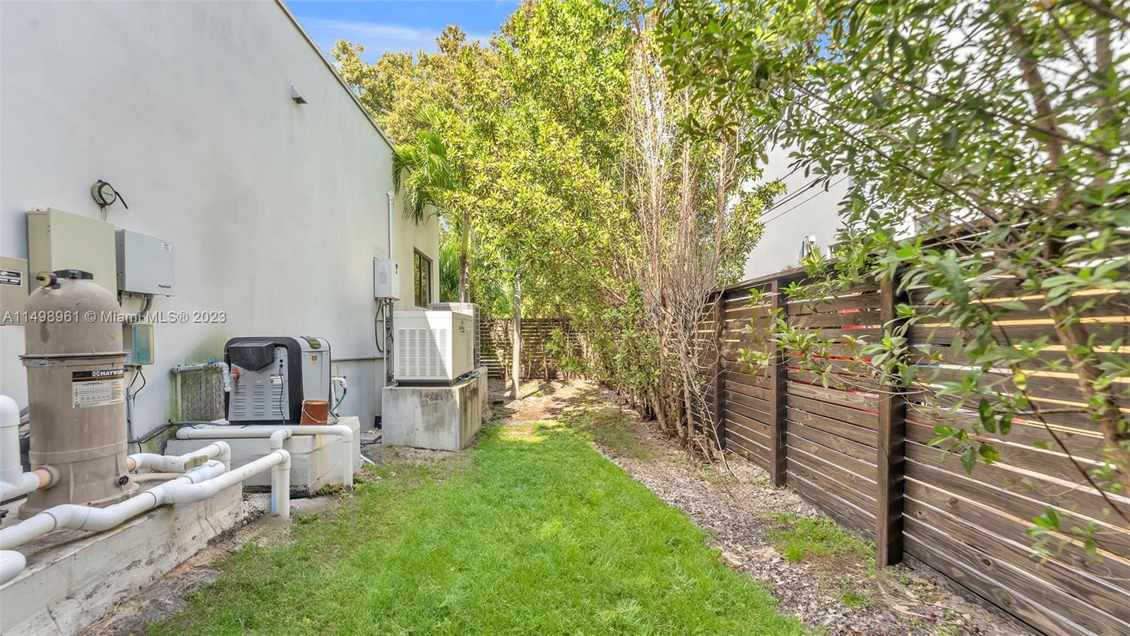 Halls Add 1-134 D - Residential