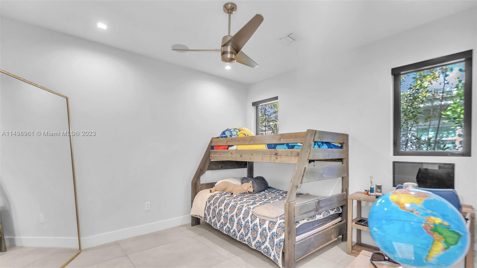 Halls Add 1-134 D - Residential