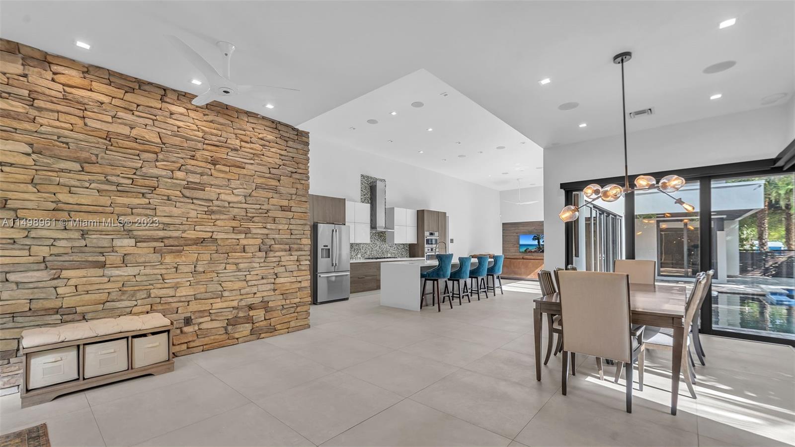 Halls Add 1-134 D - Residential