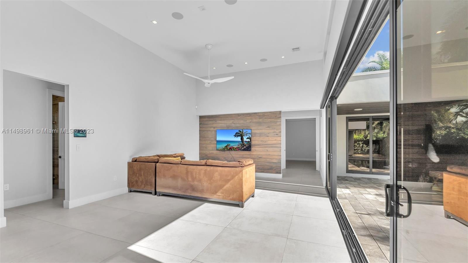 Halls Add 1-134 D - Residential