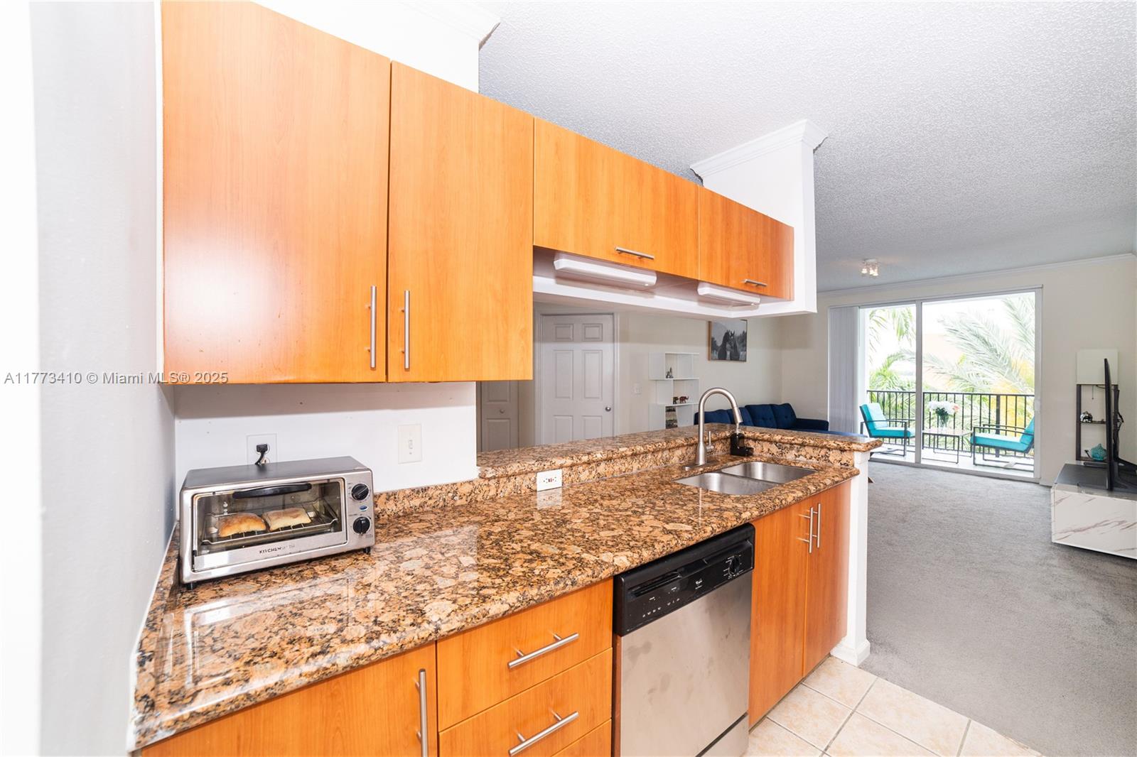 17125 N Bay Rd 3605