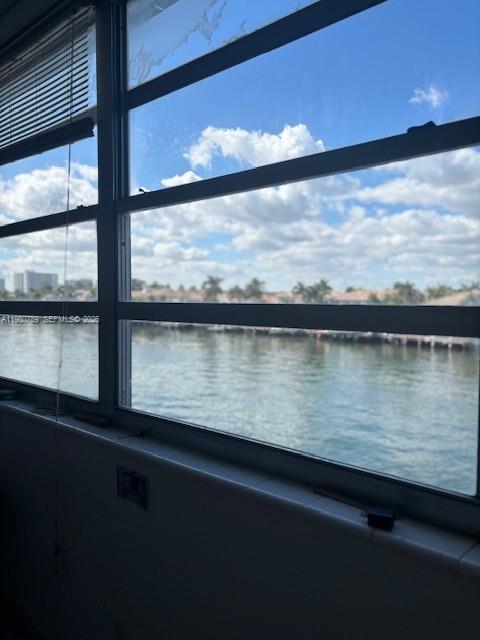 TRAFALGAR TOWERS CONDOMIN - Residential