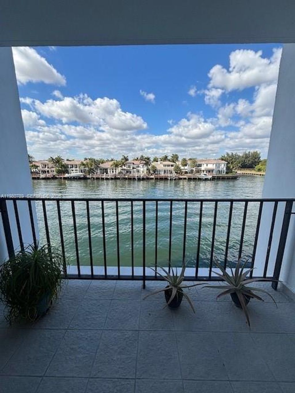 Photo of 1400 S Ocean Dr #304, Hollywood, FL 33019 (MLS # A11980789)
